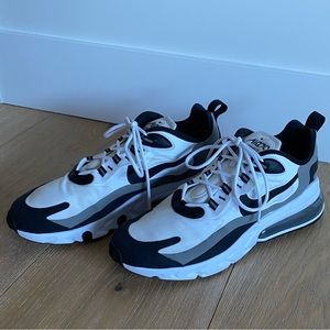 Nike 270 air max react sole size 10